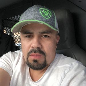 Meet your Posher, Genaro